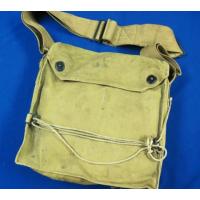 US: WWI gasmask and bag