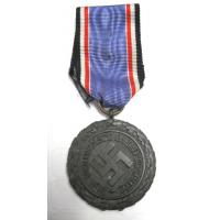 Germany: Luftschutz medal