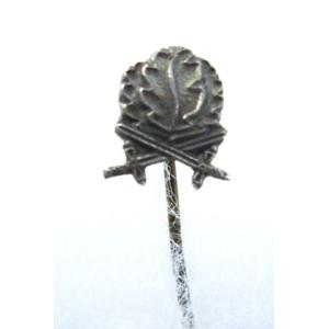 Germany: Knights Cross oakleaes w/swords miniature