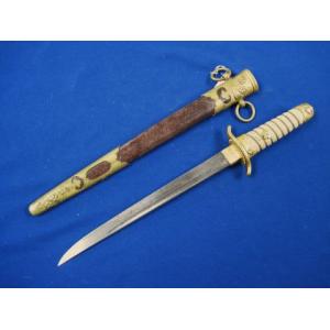 Japan: Early model 1883 Naval dagger