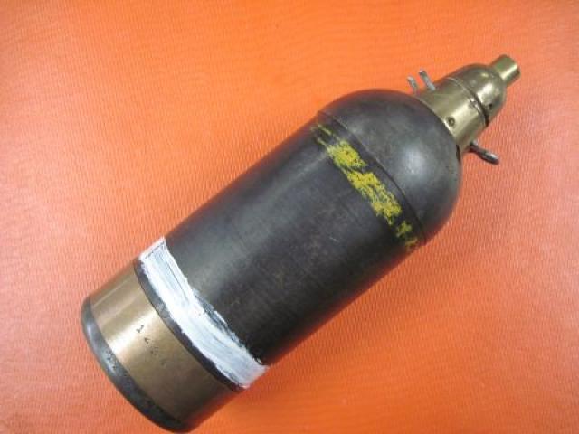 Japan: Knee mortar round