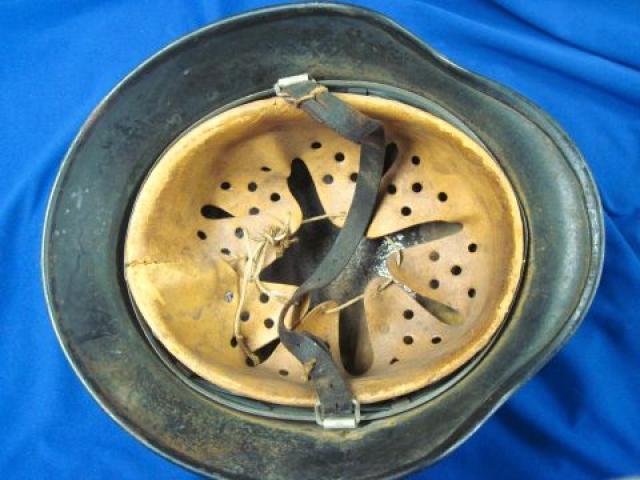 Germany: M40 combat helmet