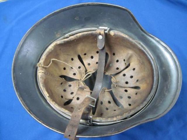 Germany: M35 Luft double decal helmet